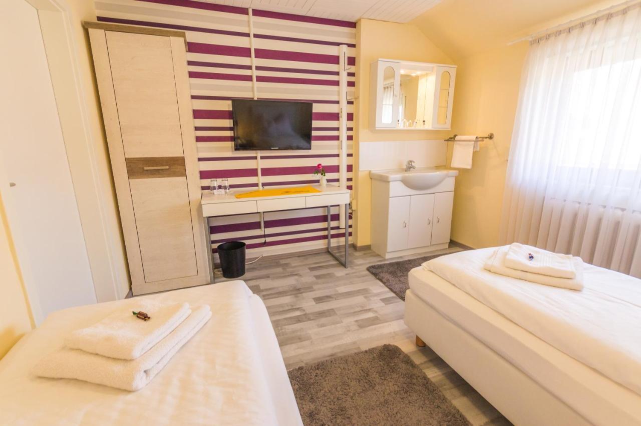 Hotel Rosengarten Швебиш-Гмюнд Экстерьер фото